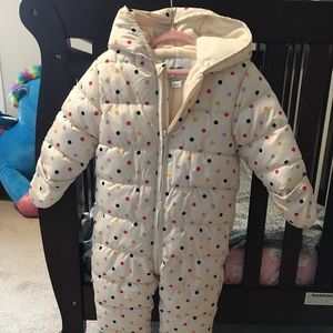 Old navy snow suit